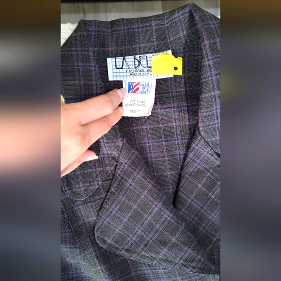 4 in 1 LA BELLE SUIT BLAZER, PANTS, SKIRT, BELT SIZE 7 - Picture 6 of 17